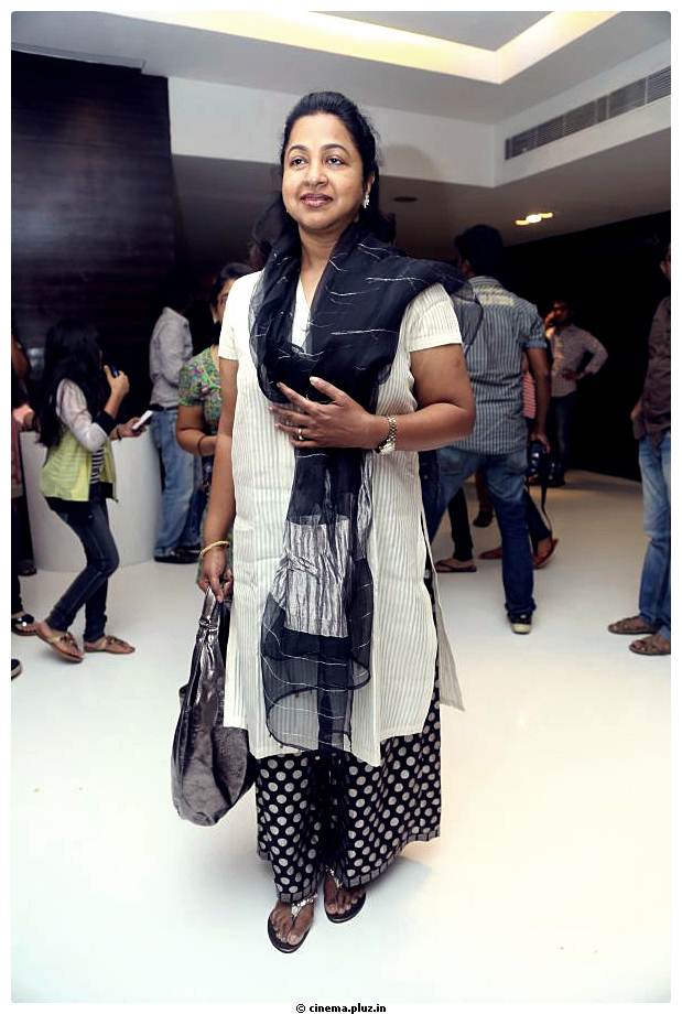 Radhika Sarathkumar - Chennai Express Movie Premier Show Stills | Picture 531698