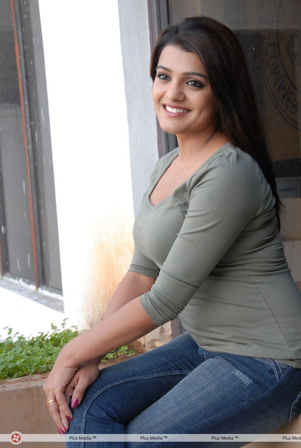 Actress Tashu Kaushik New Hot Pictures | Picture 388679