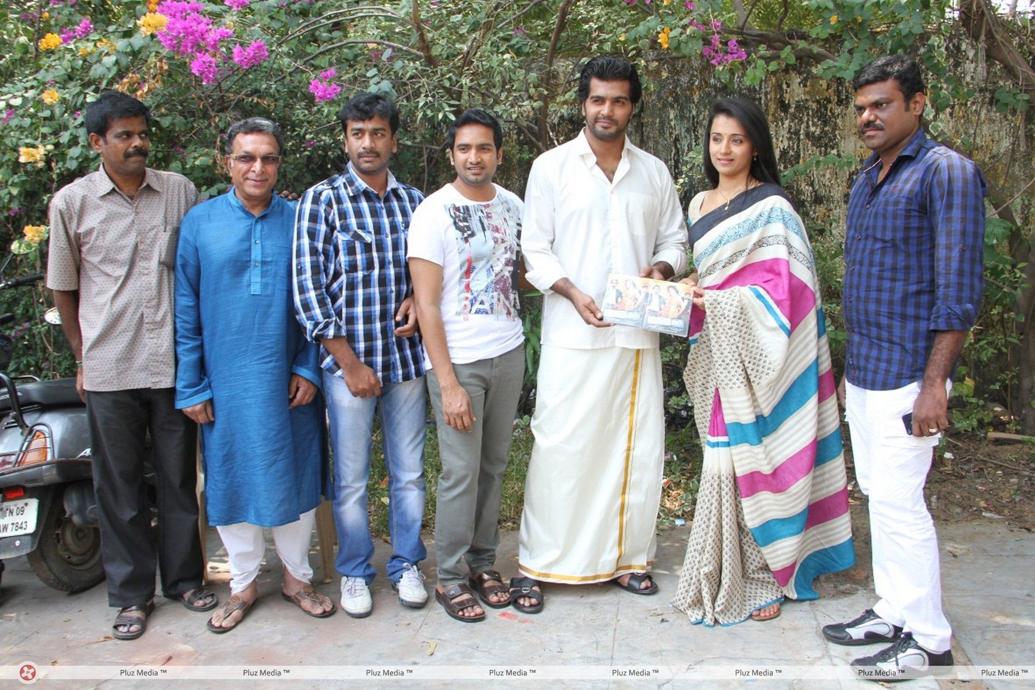 Onbathula Guru Movie Teaser Launch Photos | Picture 391251