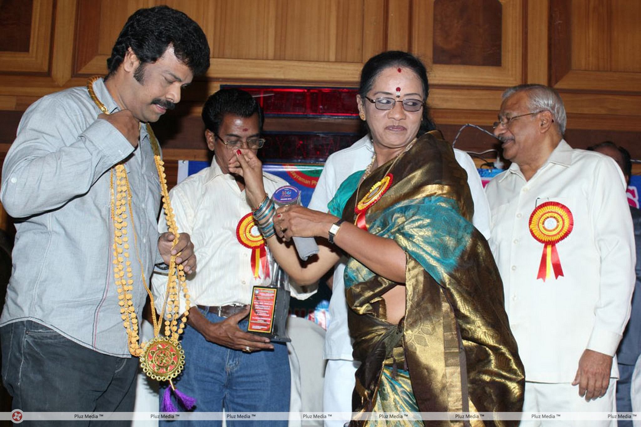 Benze Vaccations Club Awards 2013 Stills | Picture 354494