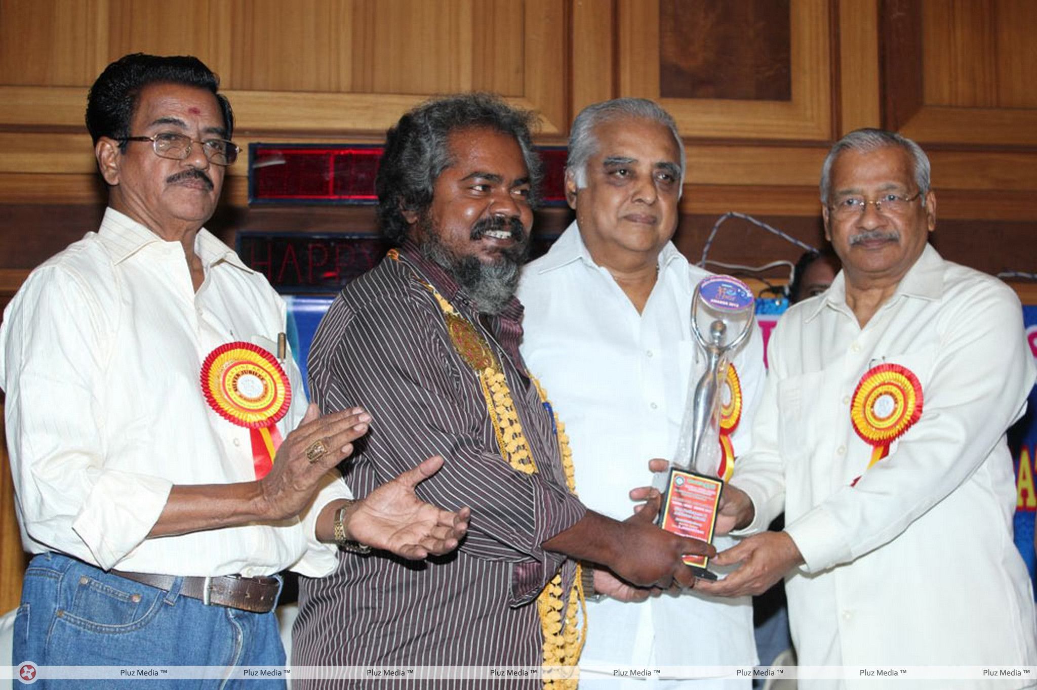 Benze Vaccations Club Awards 2013 Stills | Picture 354503