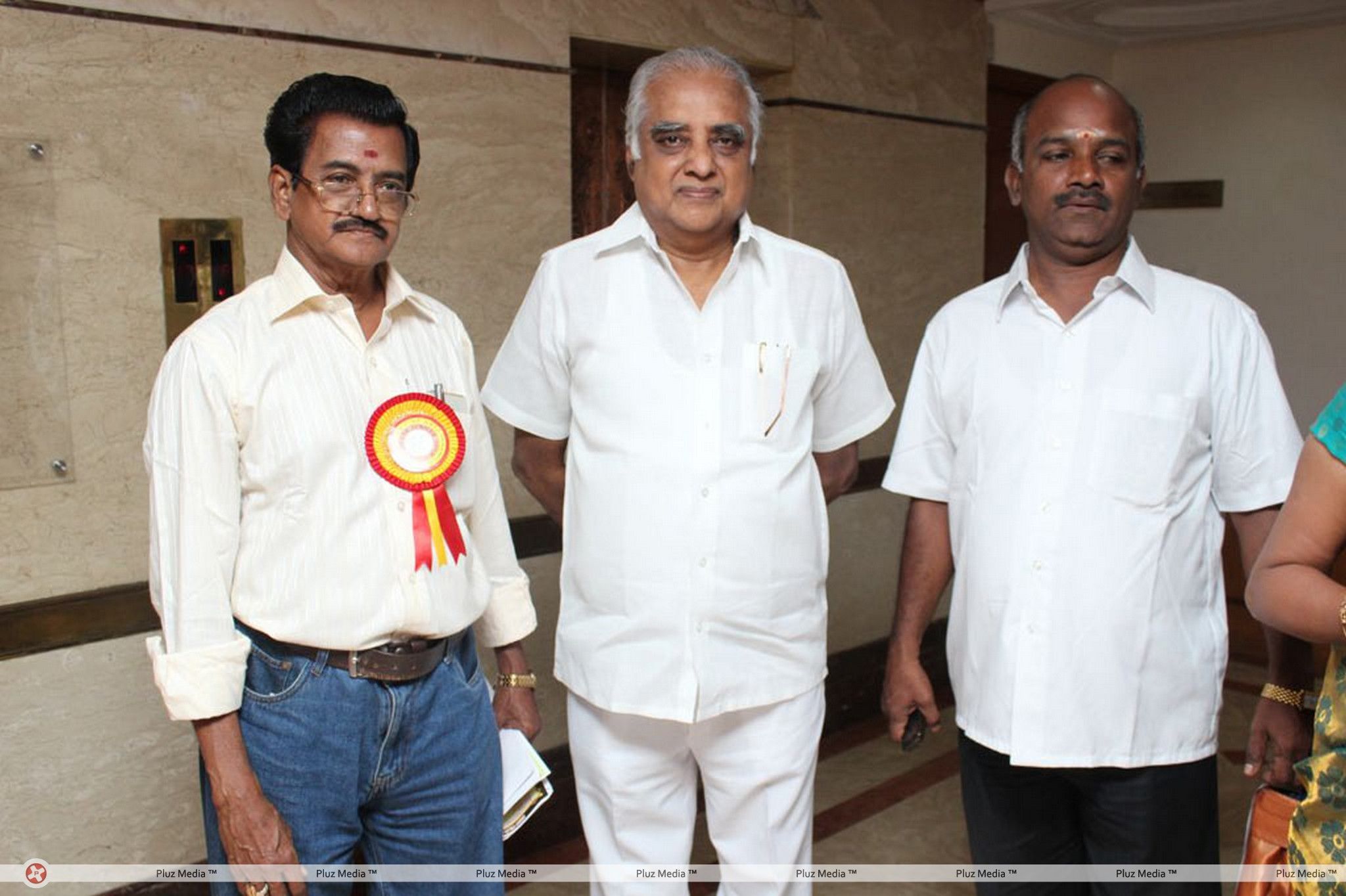 Benze Vaccations Club Awards 2013 Stills | Picture 354512