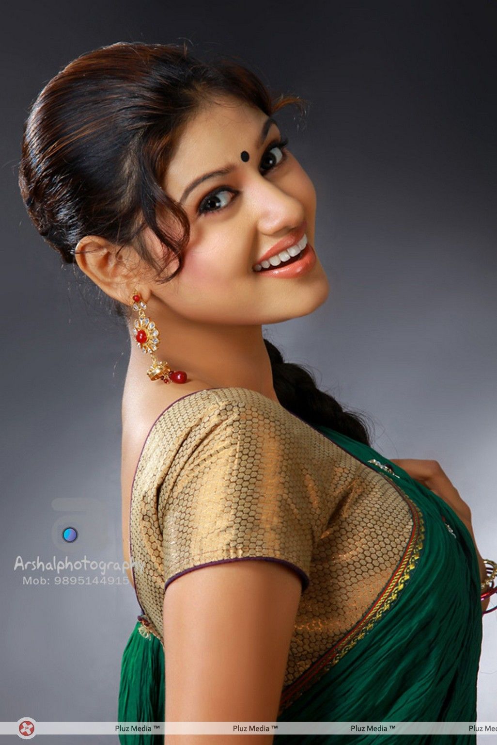 Actress Oviya Latest Hot  Stills | Picture 360700
