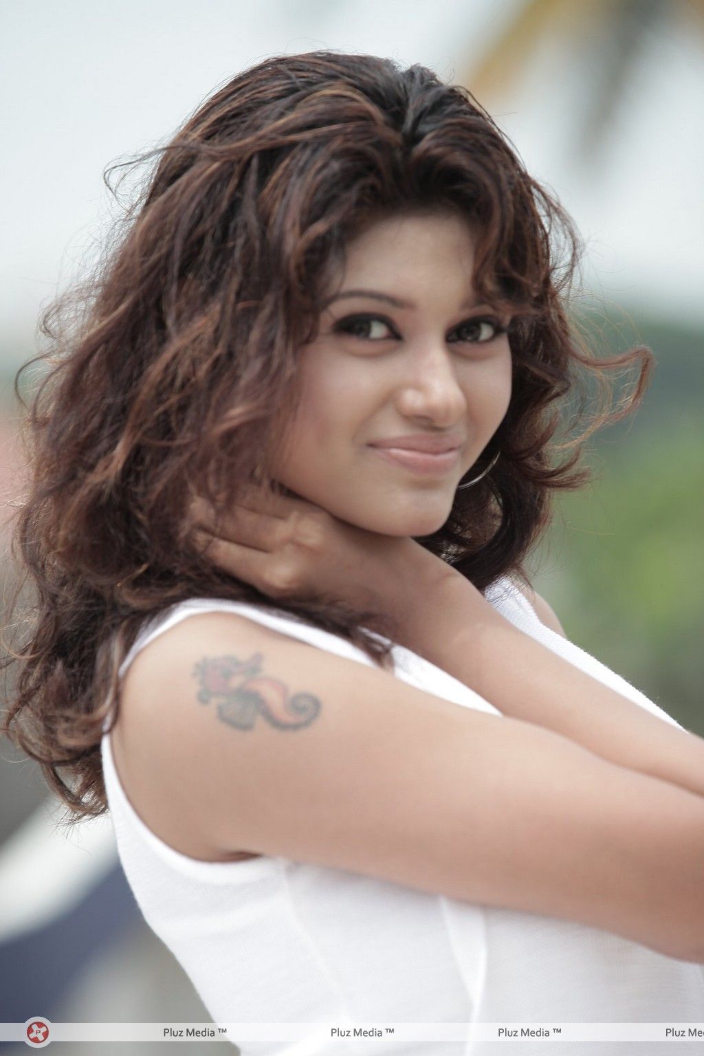 Actress Oviya Latest Hot  Stills | Picture 360705