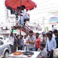 A. V. Vasanth Praises  Director Bala At Kalla Thuppaki Shooting Spot Stills | Picture 368022
