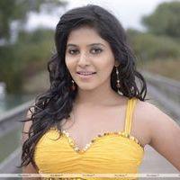 Anjali (Actress) - Settai Movie Stills