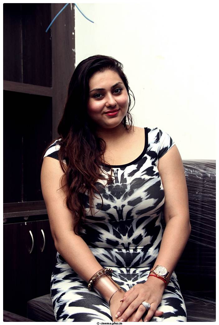 Namitha - Namitha Launches Hotel Stills | Picture 506432