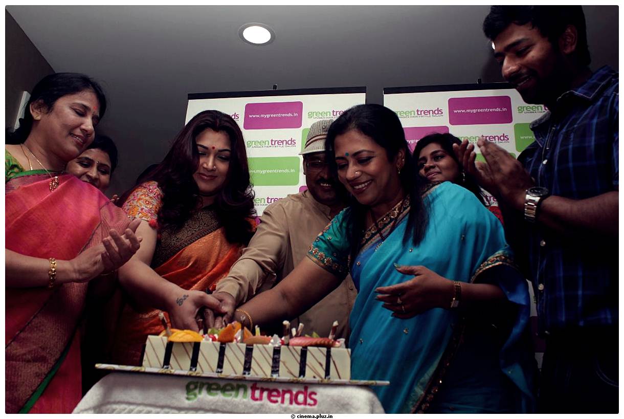 Actress Kushboo Inaugurate Green Trends Stills | Picture 508644