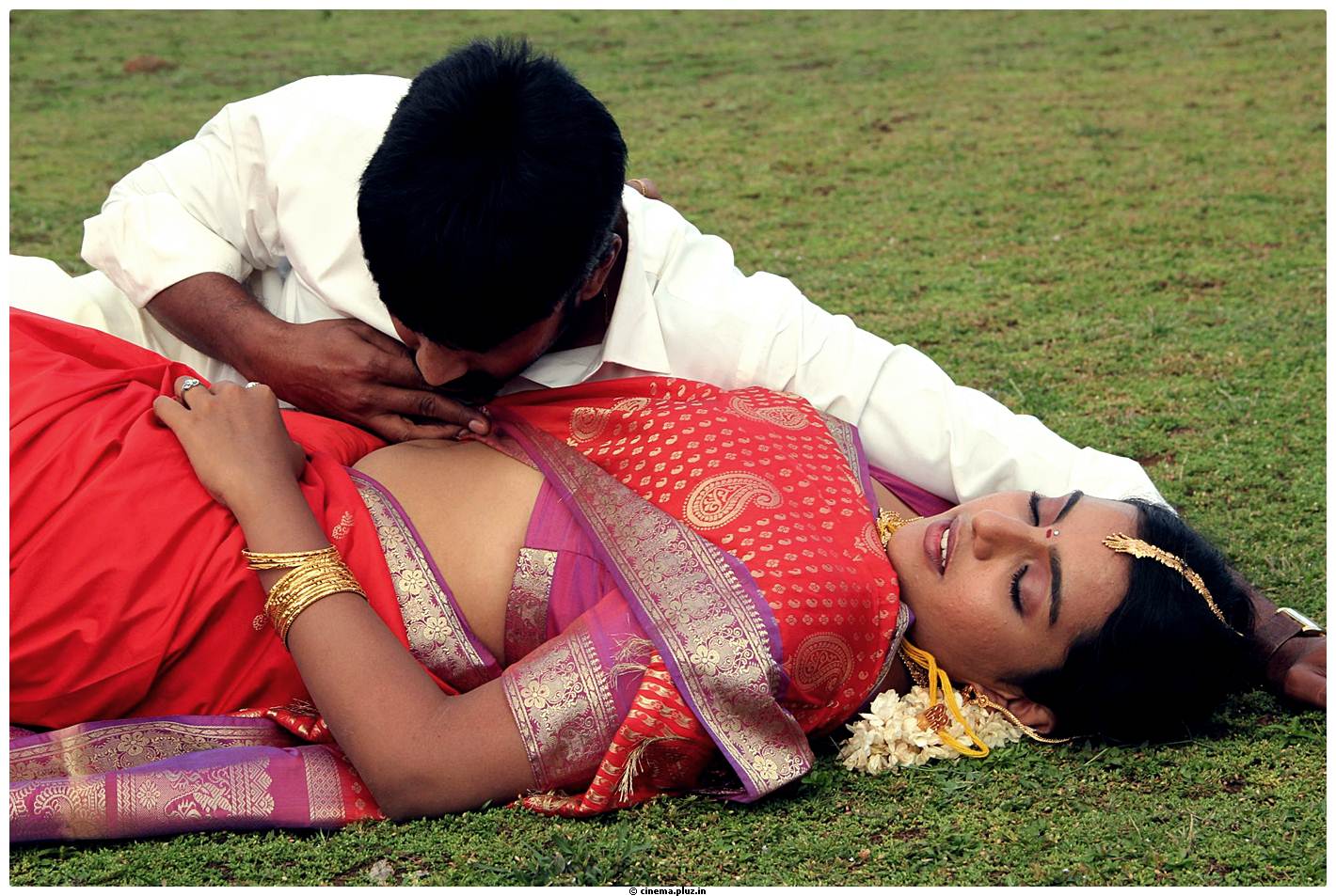 Bhuvanakkadu Movie Stills | Picture 511125