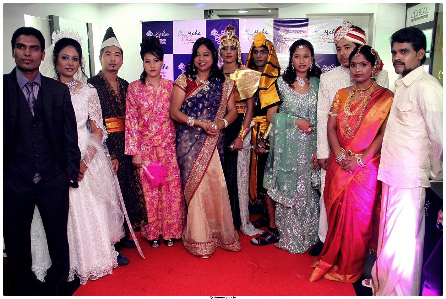 Simran Launches Maha Elegance Family Salon Photos | Picture 511139