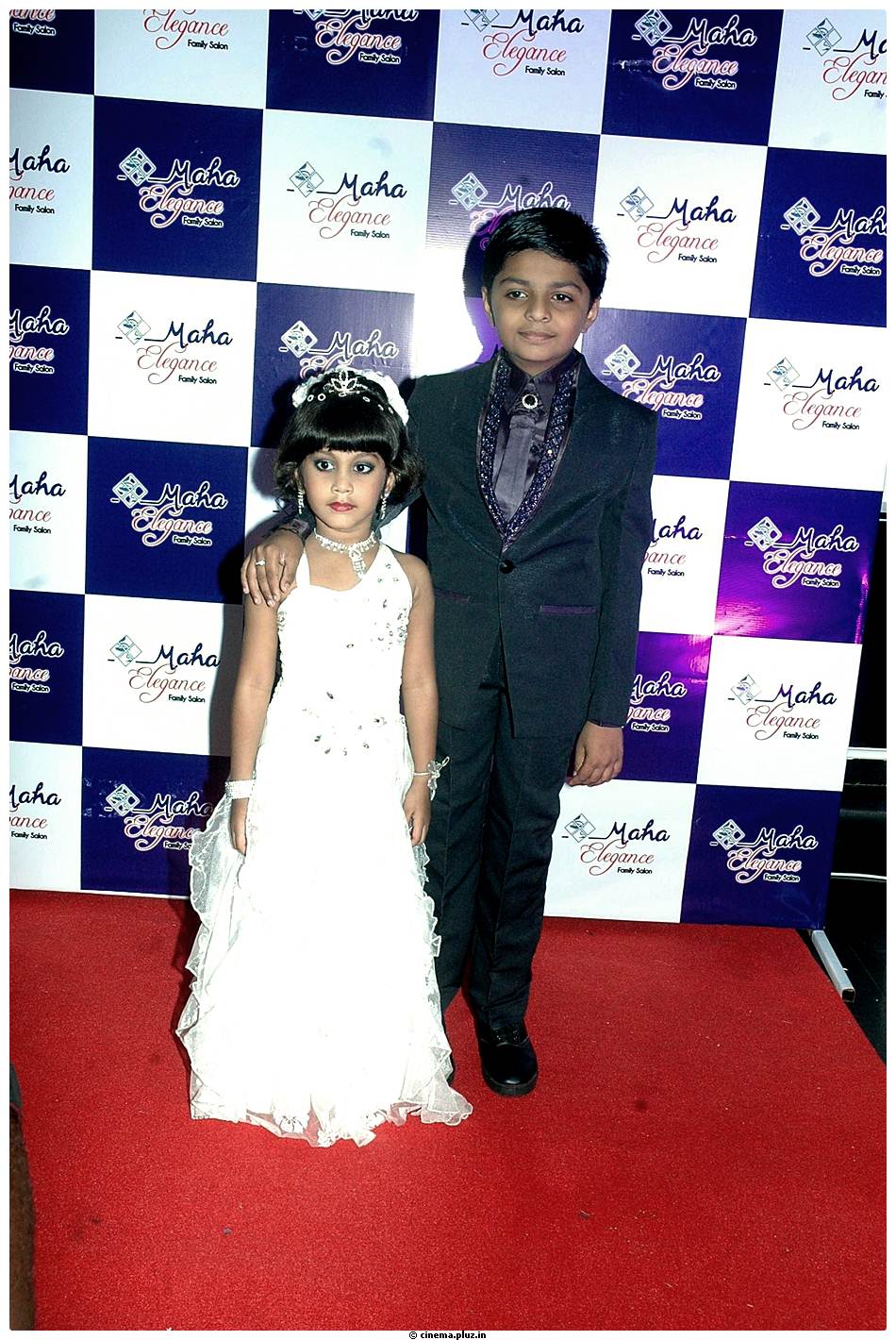 Simran Launches Maha Elegance Family Salon Photos | Picture 511154