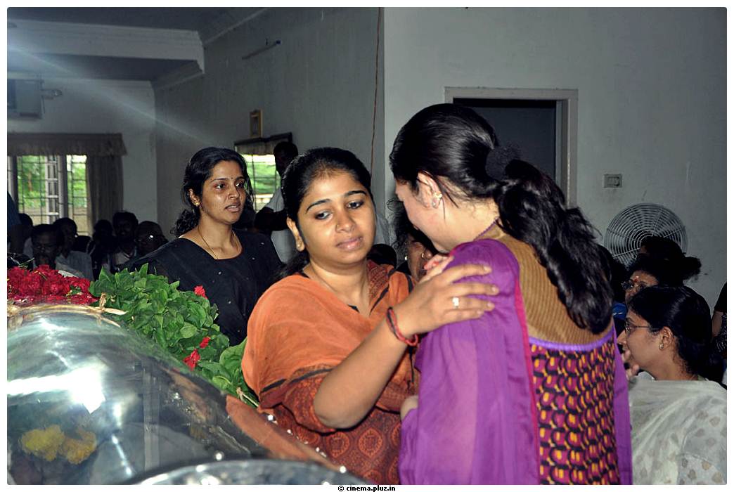 Celebrities Pay Last Respects to Manjula Vijayakumar Stills | Picture 519230