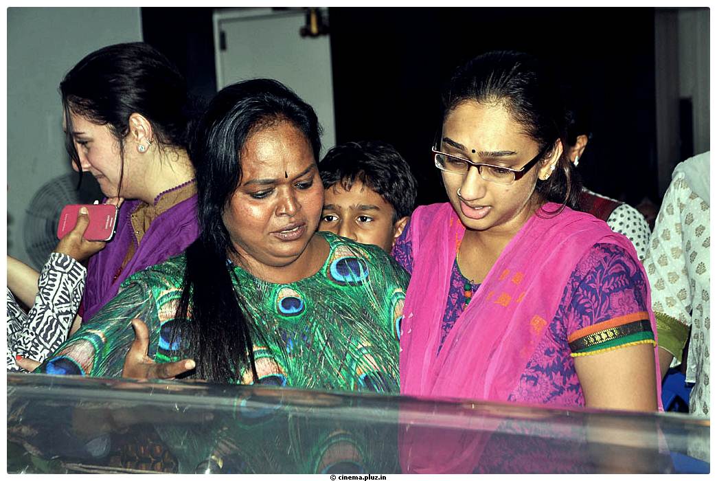 Celebrities Pay Last Respects to Manjula Vijayakumar Stills | Picture 519321