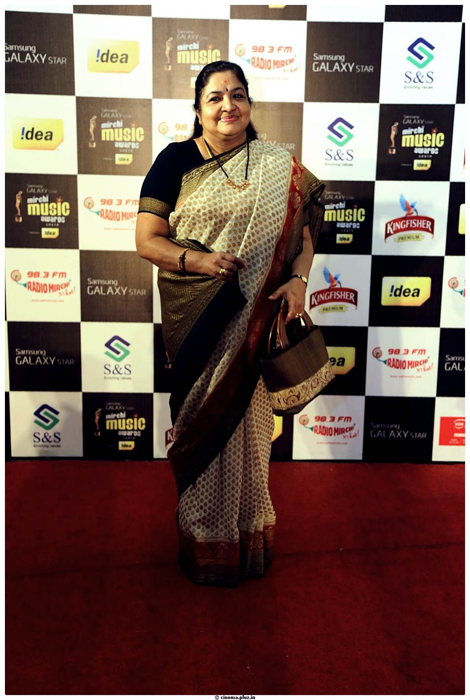 K. S. Chithra - Mirchi Awards 2013 Stills | Picture 521121
