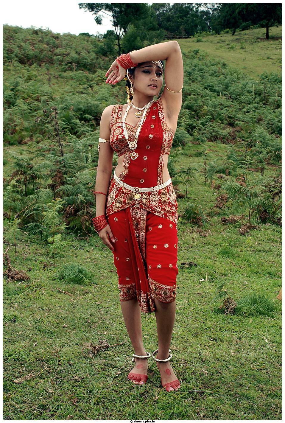 Sija Rose - Madhavanum Malarvizhiyum Movie Stills | Picture 475113