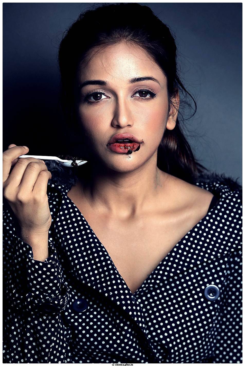 Actress Anaika Hot Stills | Picture 475910