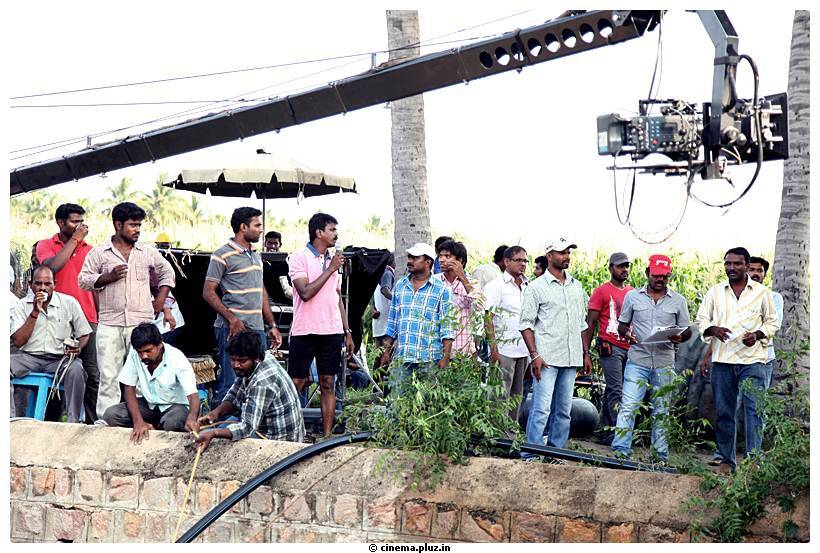 Varutha Padatha Valibar Sangam Movie Working Stills | Picture 481313