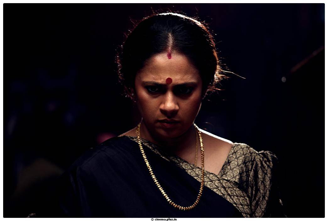 Lakshmi Ramakrishnan - Sutta Kadhai Movie Stills | Picture 484095
