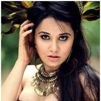 Priyanka Kothari - Padam Pesum Movie New Stills | Picture 494520