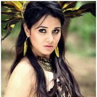 Priyanka Kothari - Padam Pesum Movie New Stills | Picture 494537