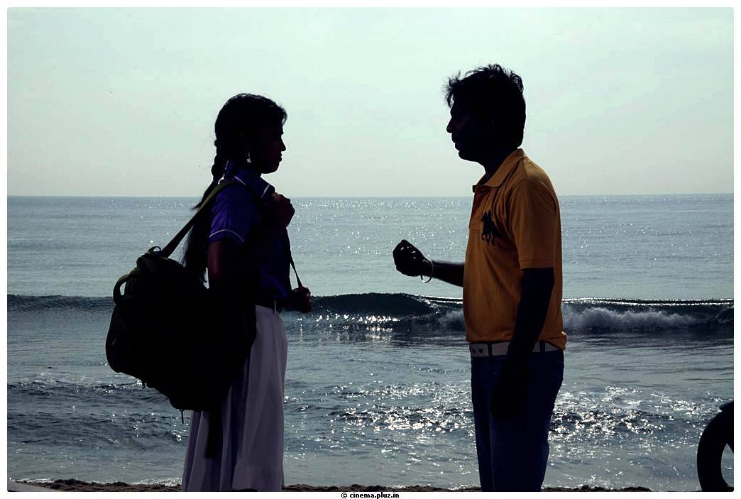 Theriyama Unnai Kadhalichitten Movie Stills | Picture 494624