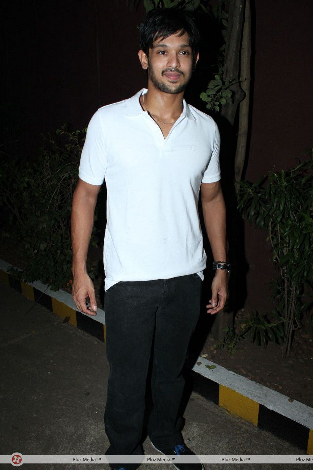 Nakul - Vallinam First Look Launch Press Meet Pictures | Picture 403522