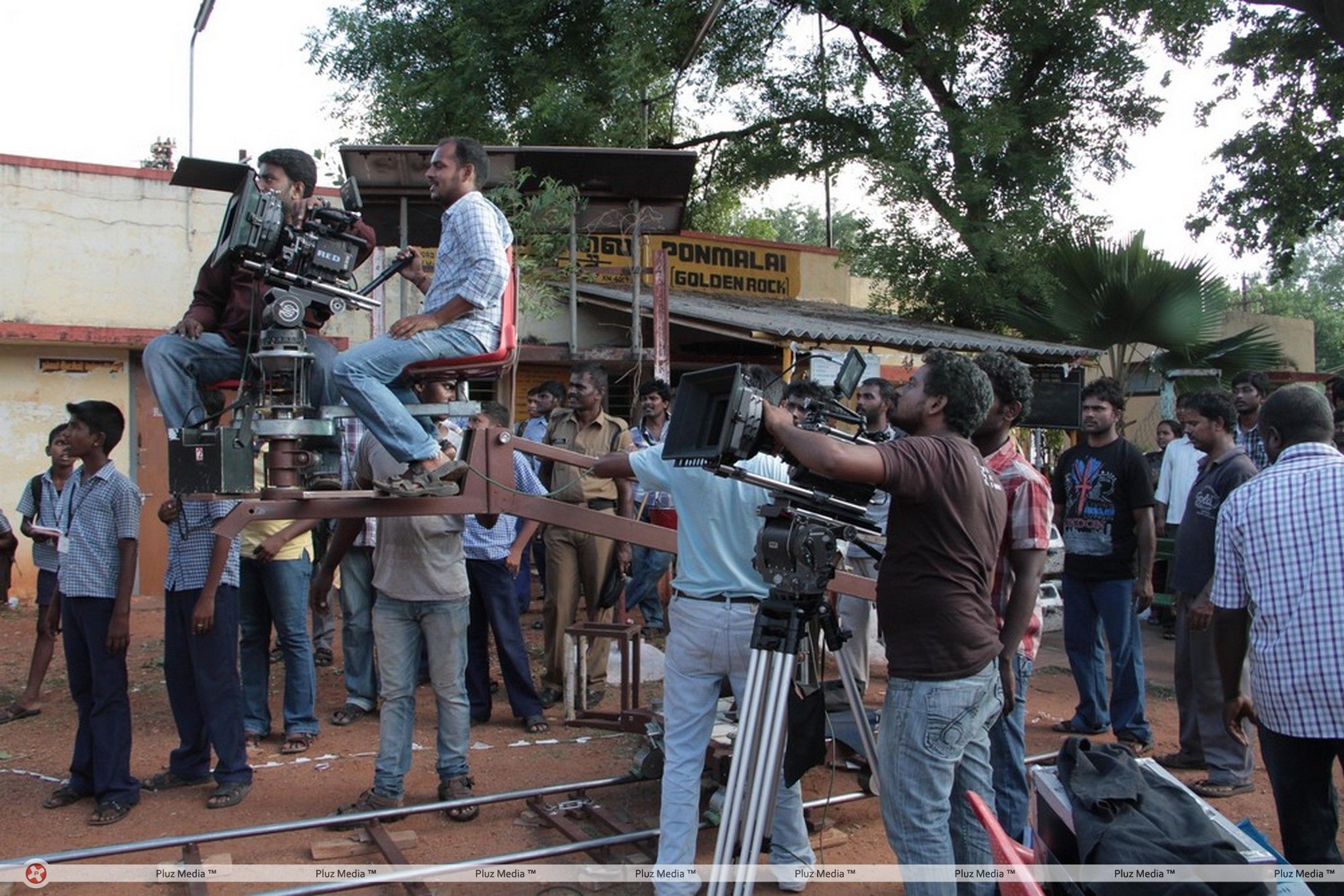 Kedi Billa Killadi Ranga Movie Shooting Spot Stills | Picture 411133