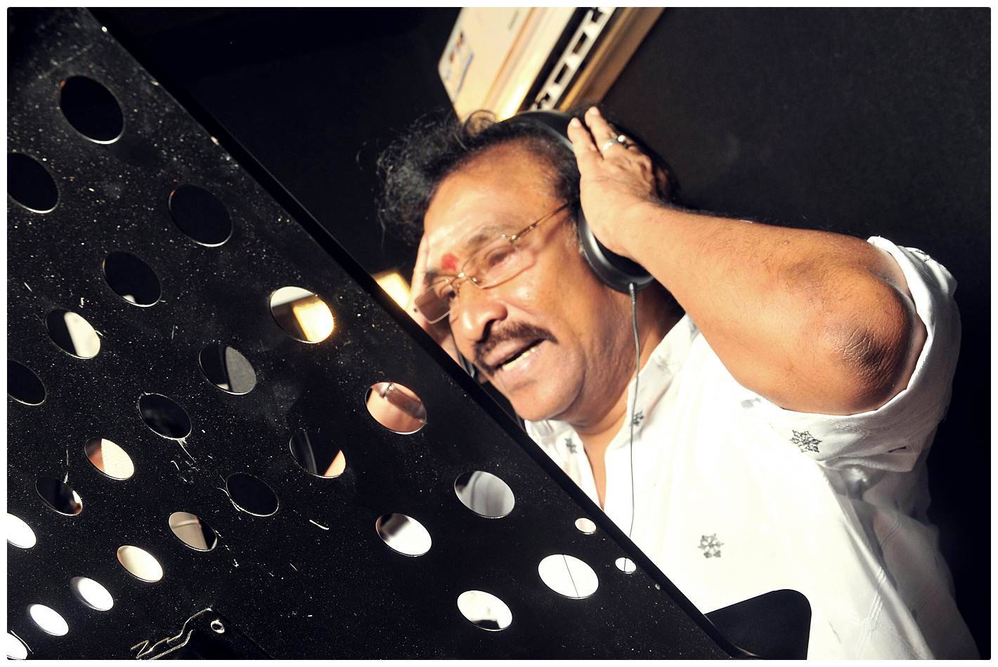 Deva (Music Director) - WIN Tamil movie Song recording Stills | Picture 465119