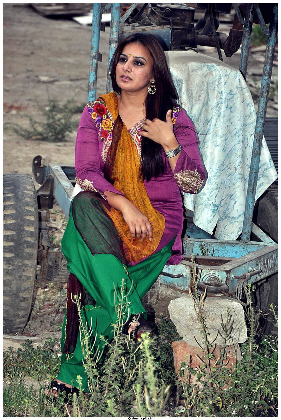 Pooja Gandhi - Karimedu Movie Press Show Stills | Picture 467352