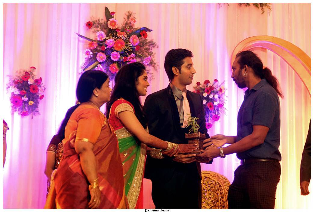 Singer MK Balaji and Priyanka Wedding Reception Stills | Picture 468924