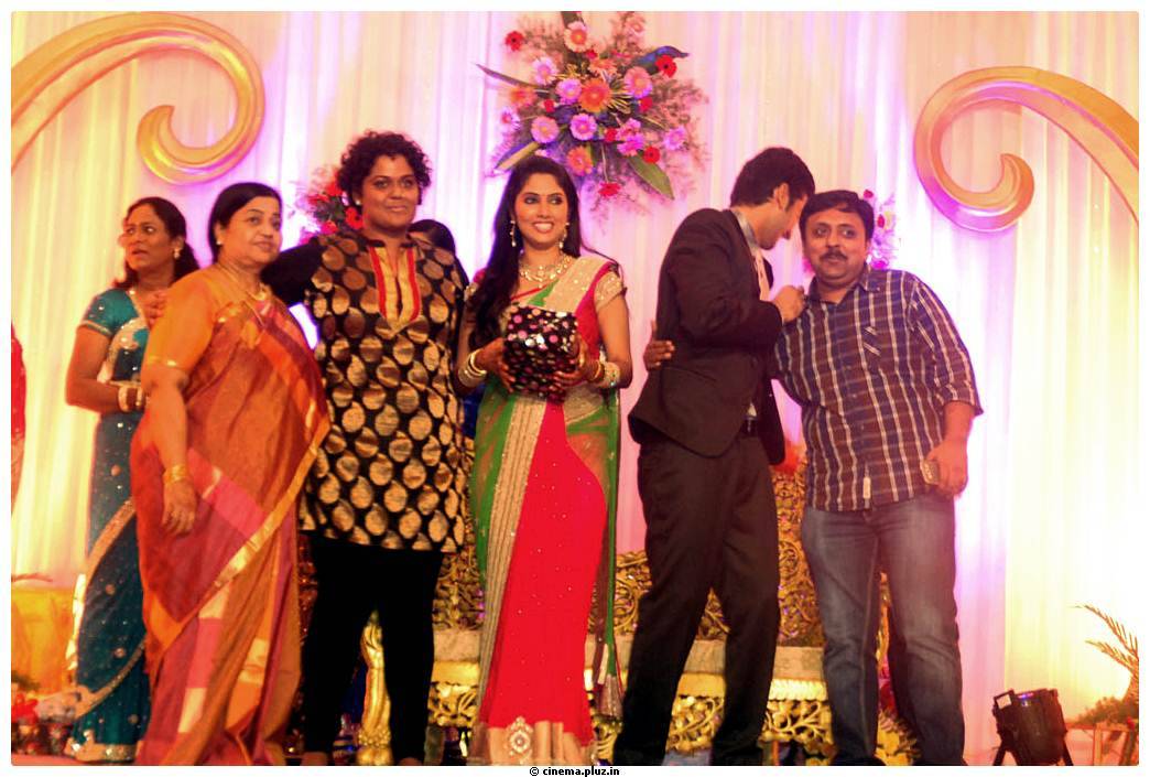 Singer MK Balaji and Priyanka Wedding Reception Stills | Picture 468951