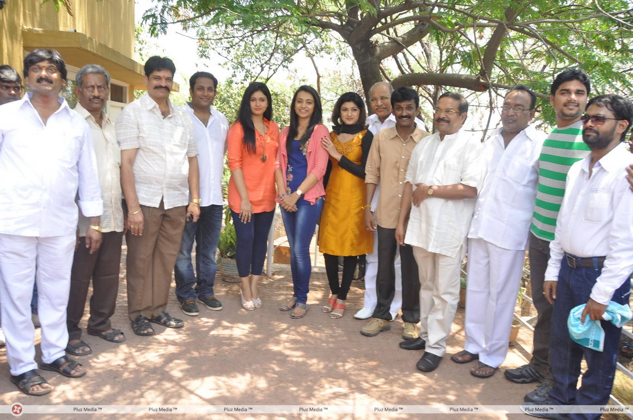 H Productions No.6 Movie Launch Stills | Picture 452856