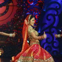 Genelia D'Souza & Malaika Arora on shooting sets of Nachle Ve - Pictures | Picture 140749
