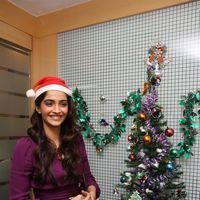 Sonam Kapoor Ahuja - Christmas Theme posing by Sonam Kapoor & Veena Malik - Pictures | Picture 144194