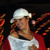 Mallika Sherawat - Photos - Mallika Sherawat rehearsing for her New Year Celebrations dance performance | Picture 144228