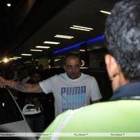 Sanjay Dutt with wife & twin kids snapped at Mumbai International Airport - Pictures | Picture 144163