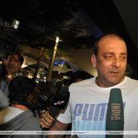 Sanjay Dutt - Sanjay Dutt with wife & twin kids snapped at Mumbai International Airport - Pictures