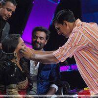 Akshay Kumar on the sets of Dance India Dance - Photos | Picture 186824