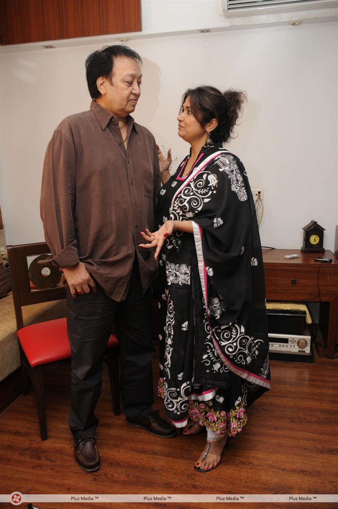 Bhupinder and Mitali Singh at rehersal for 'Aksar' - Photos | Picture 190966
