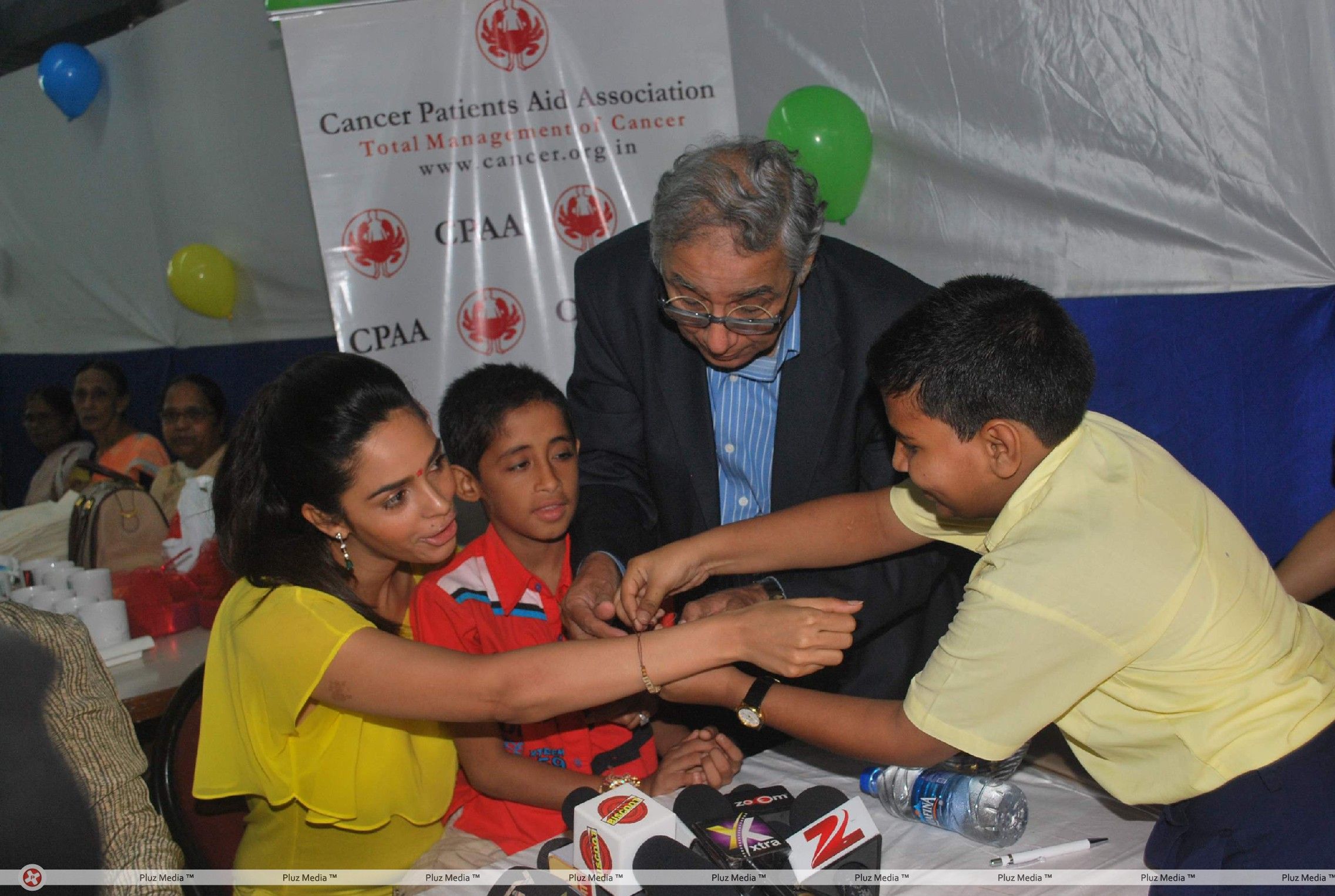 Mallika Sherawat meets CPAA patients photos | Picture 244191