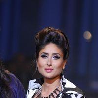 Kareena Kapoor Hot Ramp Walk At Lakme Fashion week - Photos | Picture 247790