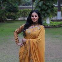Veena Malik Latest Stills in Saree | Picture 339356