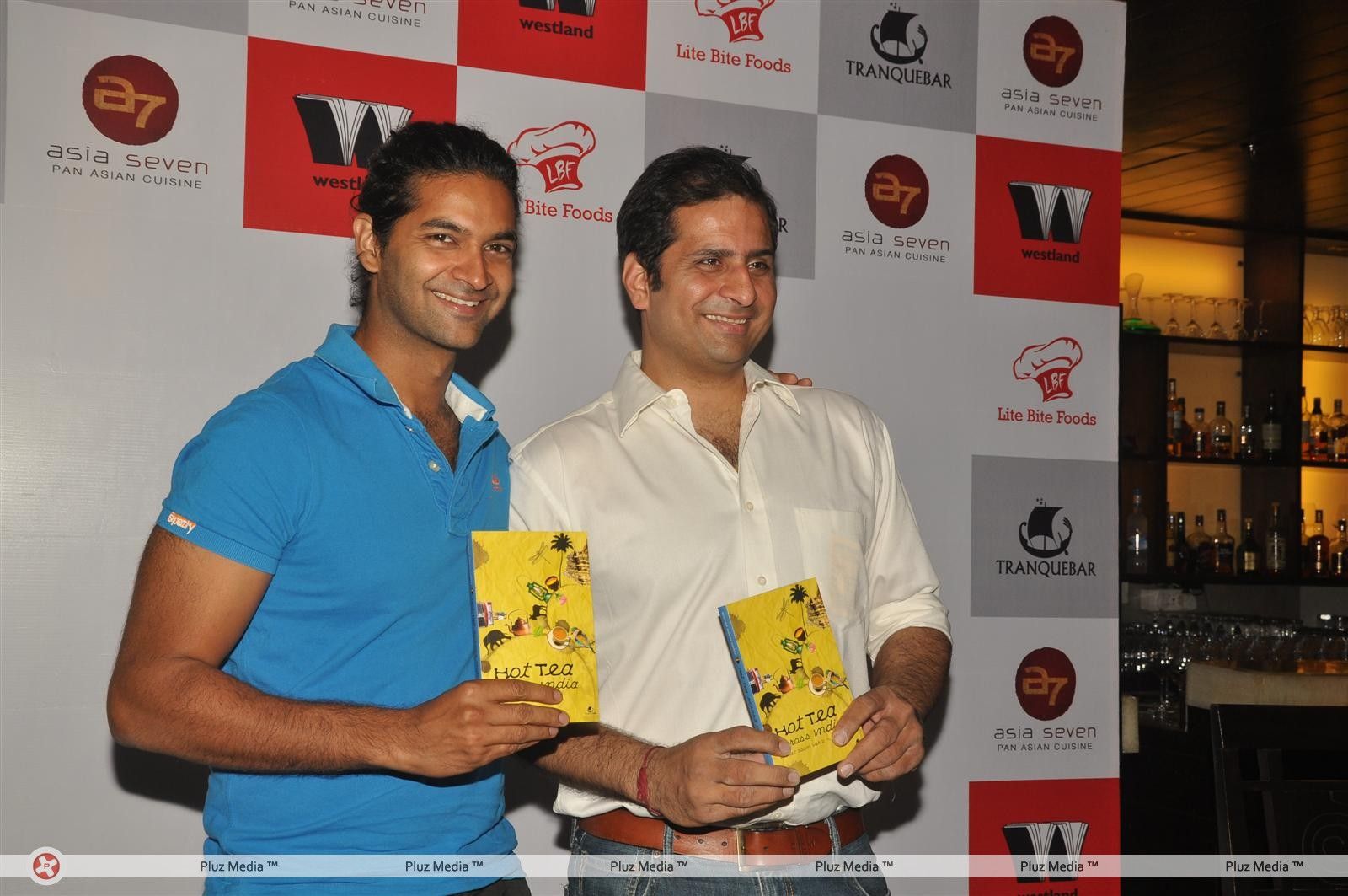 Photos - Purab Kohli launches the book Hot Tea Across India | Picture 159557