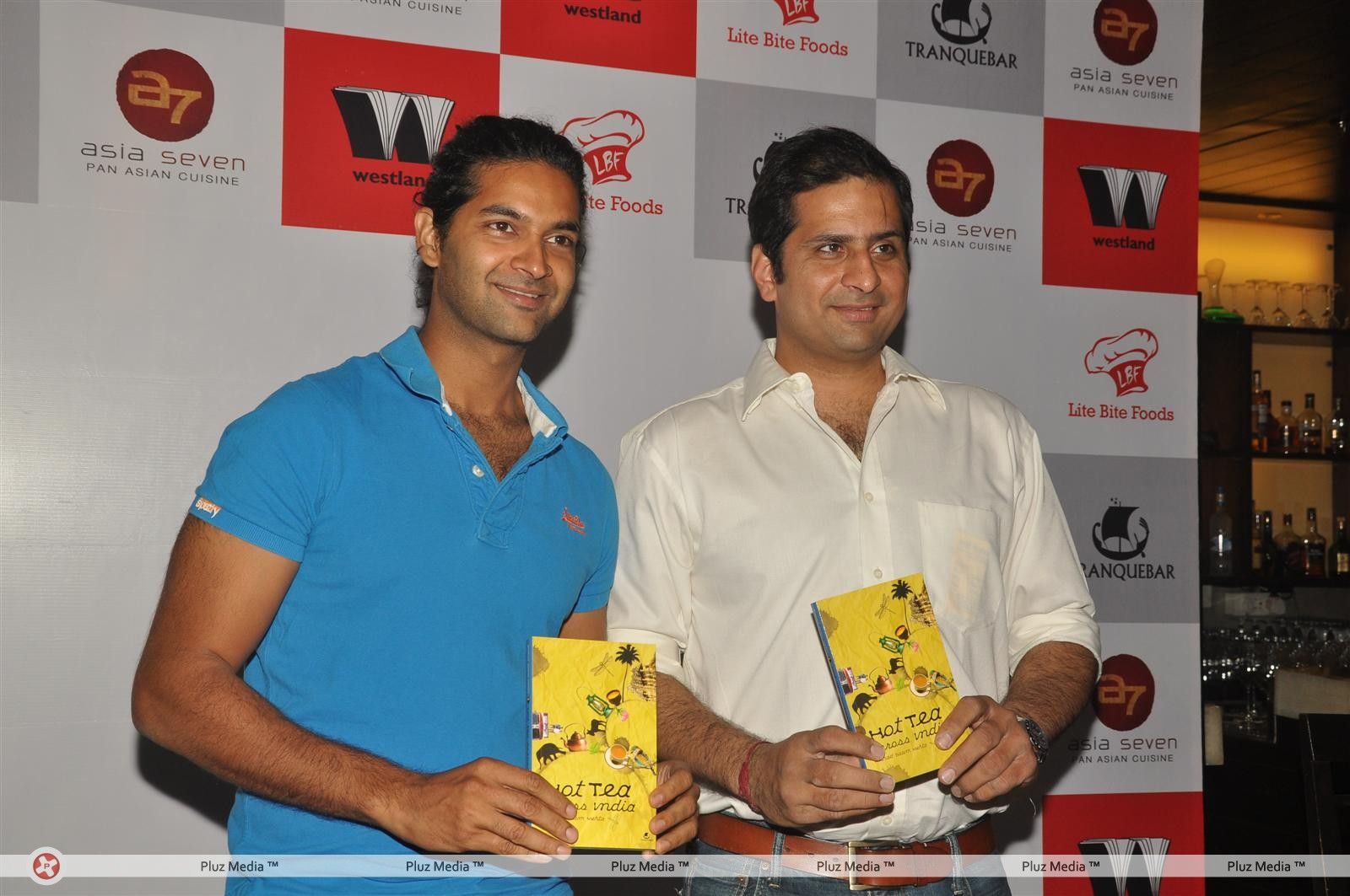 Photos - Purab Kohli launches the book Hot Tea Across India | Picture 159561