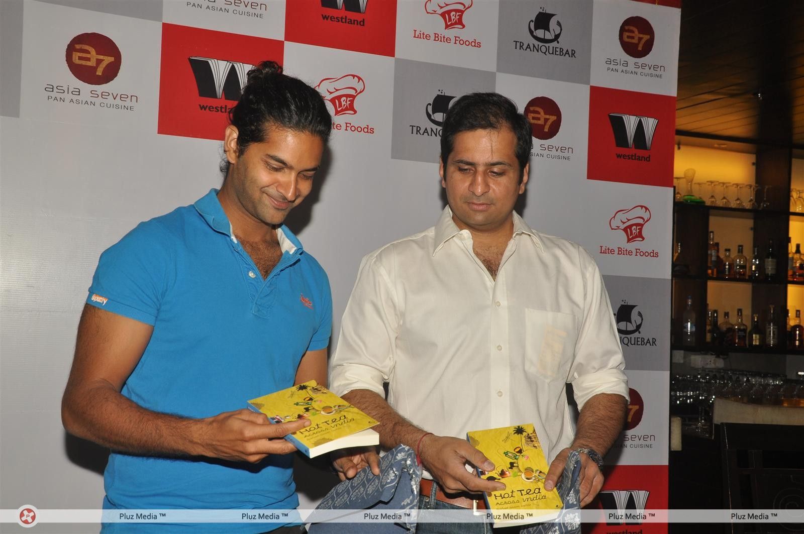 Photos - Purab Kohli launches the book Hot Tea Across India | Picture 159570