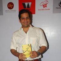 Photos - Purab Kohli launches the book Hot Tea Across India
