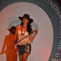 Photos - Sarah Jane Dias at McDowells Signature Premium Indian Derby 2012 Fashion Show