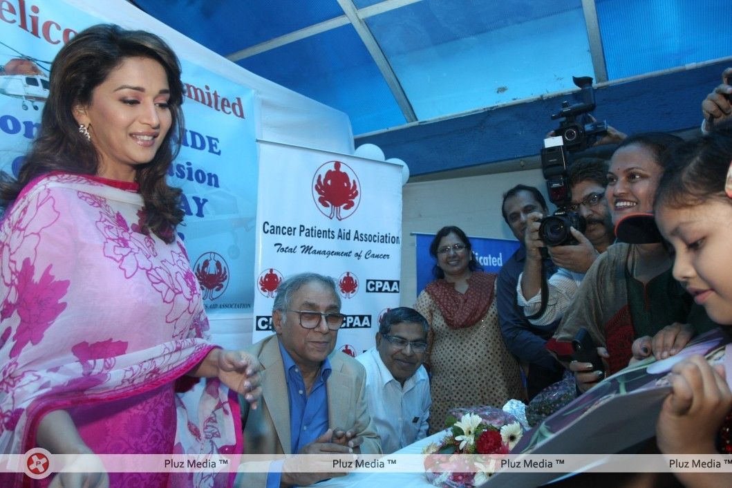 Photos - Madhuri Dixit Nene interacts with Cancer affected children on World Cancer Day | Picture 161839