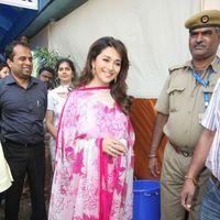 Photos - Madhuri Dixit Nene interacts with Cancer affected children on World Cancer Day | Picture 161837