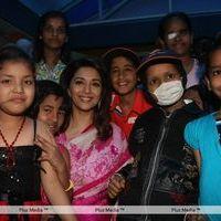 Photos - Madhuri Dixit Nene interacts with Cancer affected children on World Cancer Day | Picture 161852